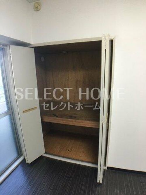 コメルスⅢ402の内装