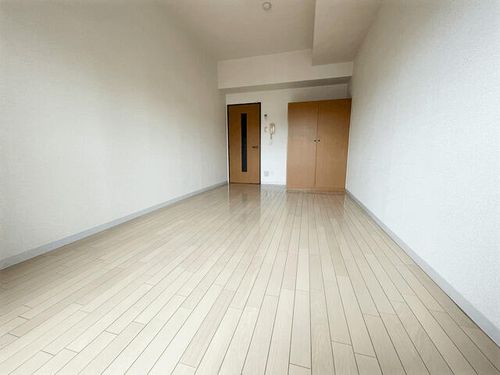 プリマヴェール六番町の居間
