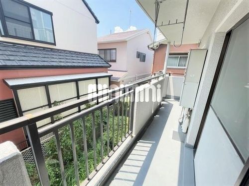 牛立曽七ハオスの内装