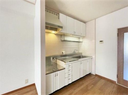 牛立曽七ハオスのキッチン