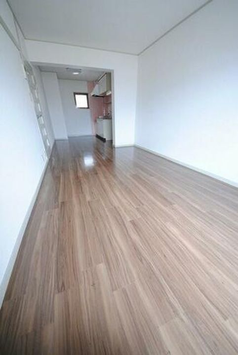 エレガントコーポIの居間