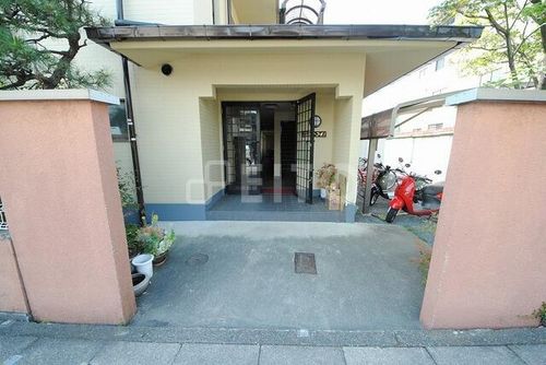 エレガントコーポIの玄関