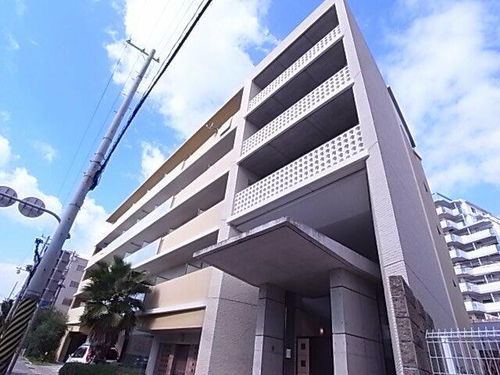 アロハ海岸通の外観