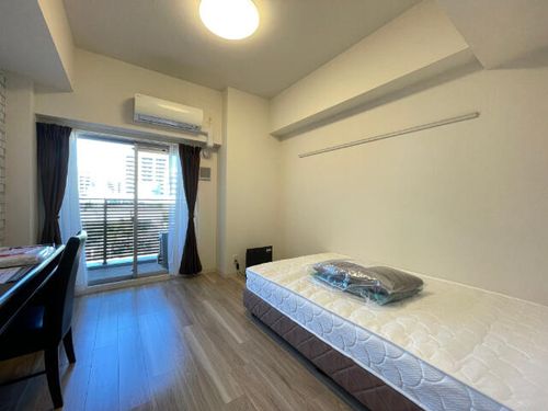 プレサンス桜通ザ・タイムズの居間