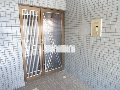 メゾン・ド・上社の玄関