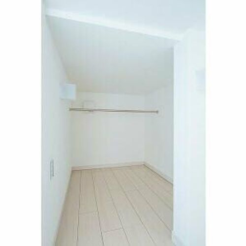 ステラ川西201の内装