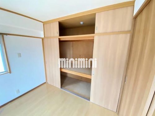 グリーン西山の内装