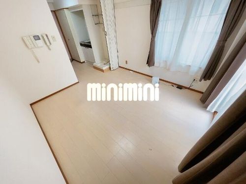 クインハウスの居間