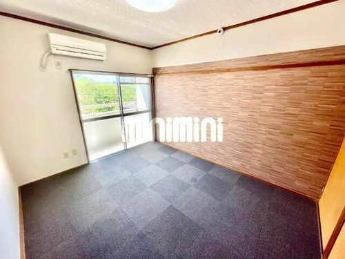 スカイブルー80の居間