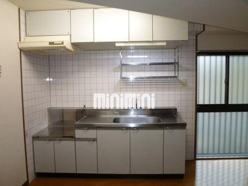 ヴィアーレマルフク南館のキッチン