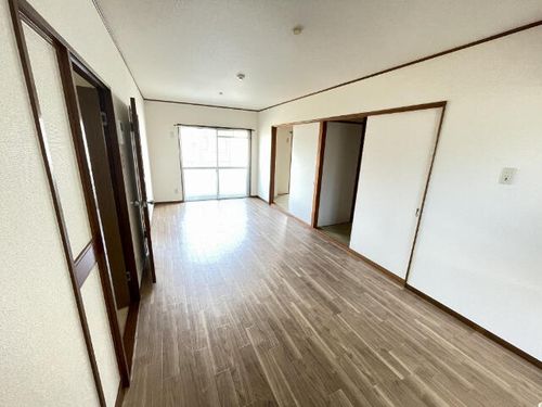 天水ハイツの居間