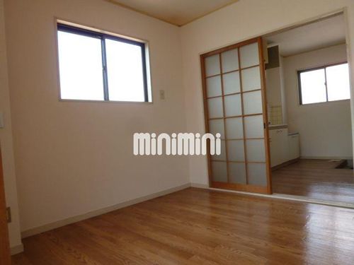 リバーサイドゆうの居間