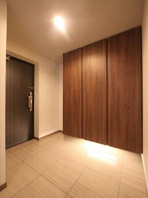 グランパセオ名駅那古野の玄関