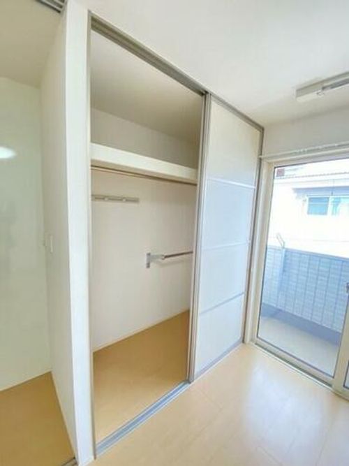 GⅠ-ZⅢ301の玄関