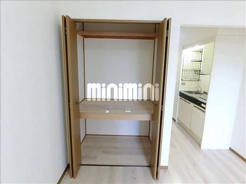 ホワイトメゾン高御堂の内装