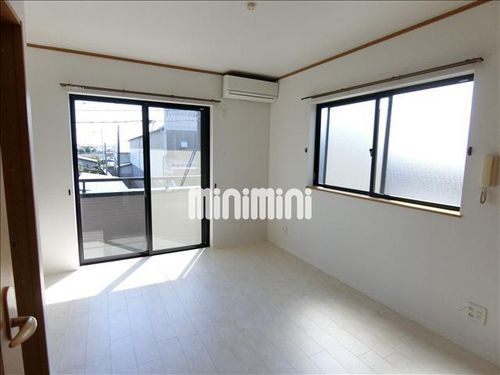 ソレイユⅡの居間