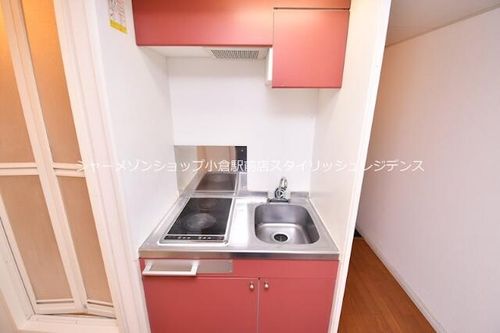 レオパレスブルーリバーのキッチン