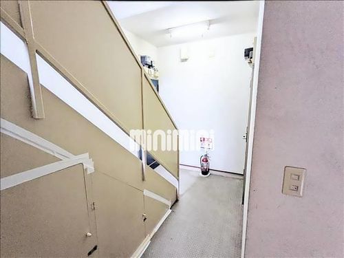 ネバーランド パートⅠの玄関