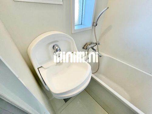 ナビオ杁中の内装