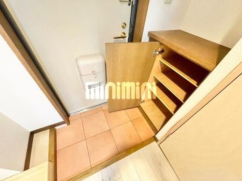 サンライズ駒方の玄関