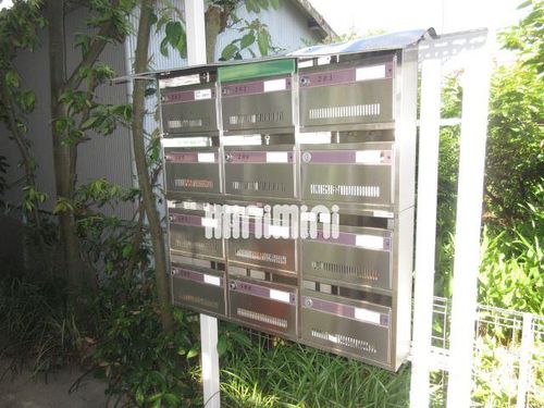 フローラルKAORUの玄関