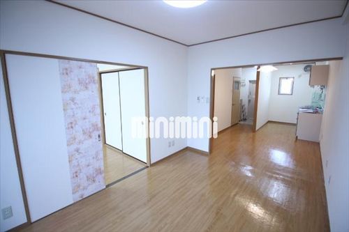 コーポ鈴木の居間