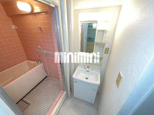 第一下林ビルの内装