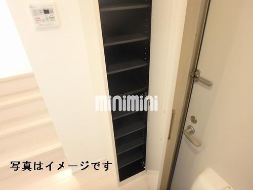 HS津金の玄関