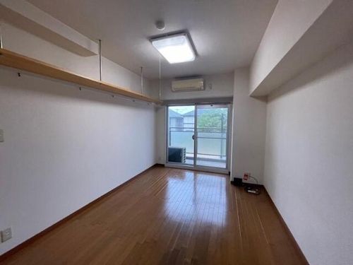 宮西パレス 壱号館の居間