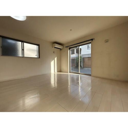 愛知県一宮市丹陽町外崎(一戸建)の賃貸物件の居間