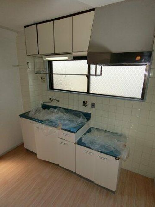 大阪府寝屋川市出雲町(マンション)の賃貸物件のキッチン