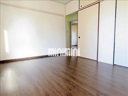 赤坂コーポ北棟の玄関