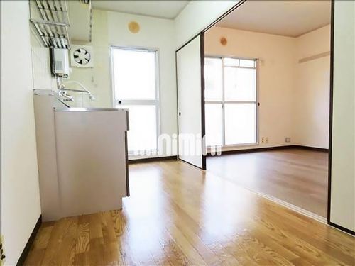 赤坂コーポ北棟の居間