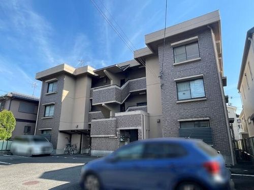 ベルグ本地の外観