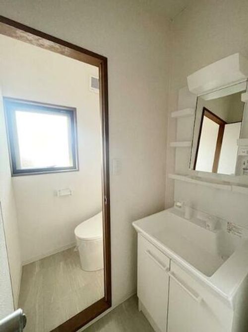 ベルグ本地の内装