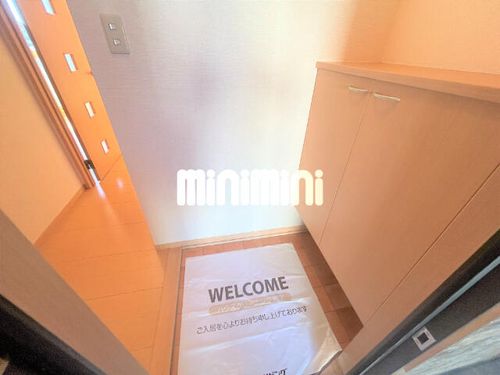 プリメゾンフーガの玄関