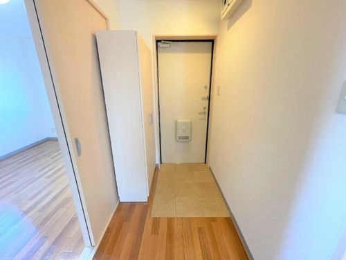 アートヒルズ黒笹の玄関