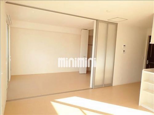 リヴェールふたご B棟の居間