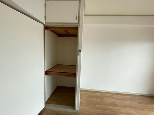 地蔵マンションの内装