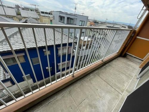 地蔵マンションの内装