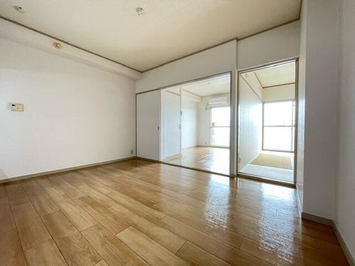 地蔵マンションの居間