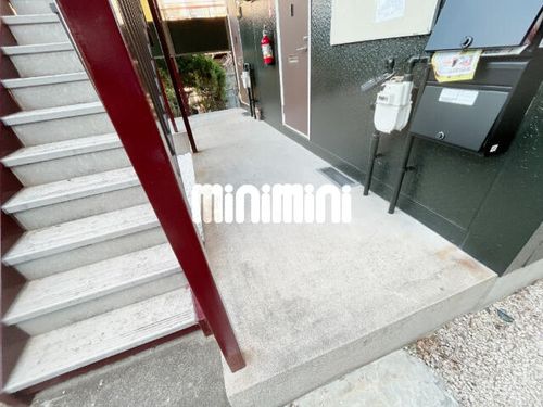 ハウスグリーンヒルの玄関