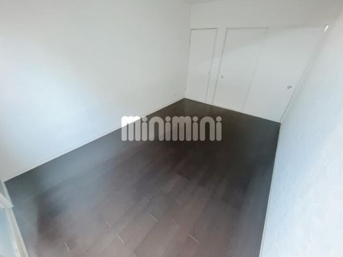 ハウスグリーンヒルの居間