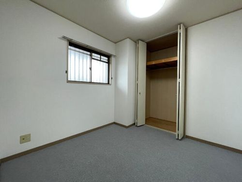 名西ハイツの内装