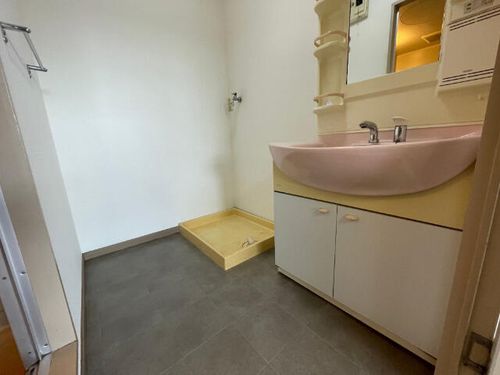 名西ハイツの内装