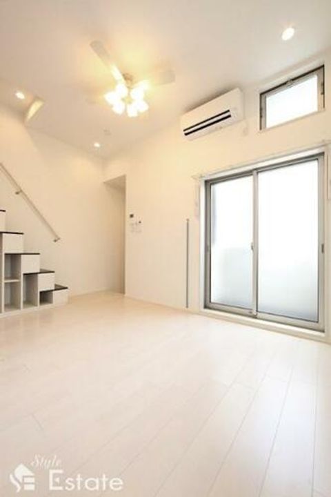 愛知県名古屋市名東区宝が丘(アパート)の賃貸物件の居間