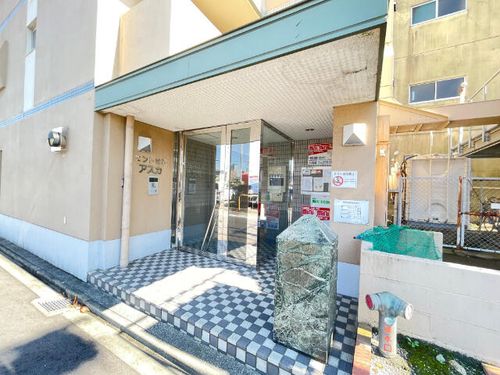 エントピアアスカの玄関