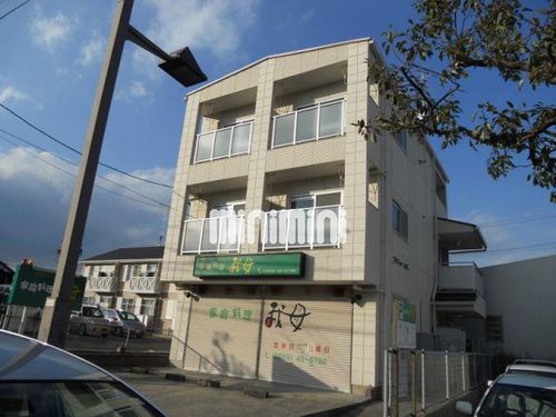 アズールKの外観