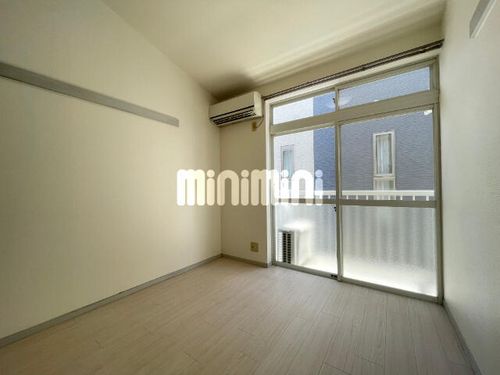 アーバン羽根の居間