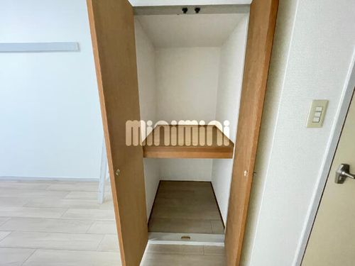 アーバン羽根の内装